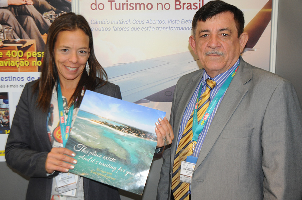 Após reforma, Serrambi Resort ganha parque aquático e investe na ITB 2019 1 Monica Lacerda e Francisco Timbó, do Serrambi Resort