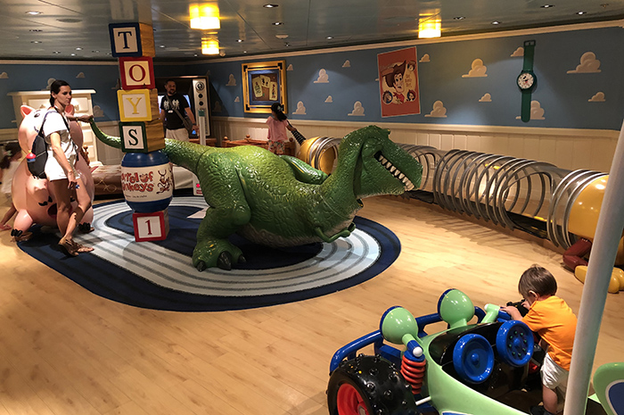"Dreams come true": com efeito Disney, DCL garante entretenimento para todas idades 2 No Disney's Oceaneer Club é possível fazer uma imersão no univero de Toy Story