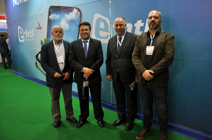 Aldo Carvalho, da Paraná Turismo, Marcio Nunes, secretario de Turismo do Paraná, João Mehl, presidente da Paraná Turismo, e Rafael Andreguetto, da Paraná Turismo