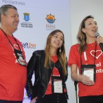 Aroldo Schultz com sua filha Luiza e esposa Andrea Schultz Aroldo Schultz com sua filha Luiza e esposa Andrea Schultz