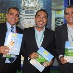 Claudio Junior entre Breno e Bruno Mesquita, do JPA Travel Market