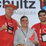 Diogo, diretor Comercial do Maceió Atlantic Suites, com Aroldo Schultz e Woody Garcia, da Schultz