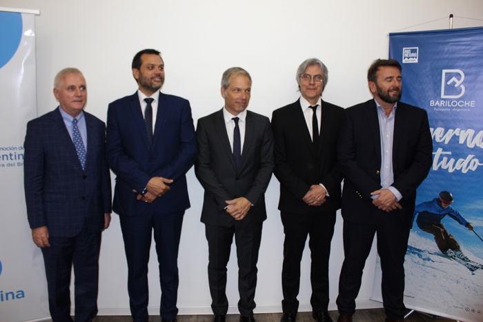 Marcos Bednarski, Cônsul da Argetina em São Paulo, Gaston Burlon, secretário de turismo, Diego Piquin, Diretor Executivo de Turismo de Bariloche, Leopoldo Tiberi, imprensa e Nestor Denoya, VP da Emprotur