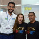 KArla Ferreira e Alzenilson Aquino, da Prefeitura Municipal de Parintins, com Juliano Braga, do M&E