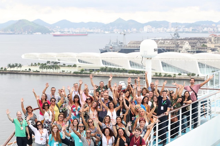 MTurs levou alunos de cursos de qualificação profissional para visita técnica a bordo do MSC Fantasia, no Rio de Janeiro. (Foto: Roberto Castro/MTur)