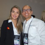 Melissa Batulevicius, Trade Sales Manager da Legoland Florida Resort e Gabriel Martinez, International Tourism Sales do VisitLauderdale