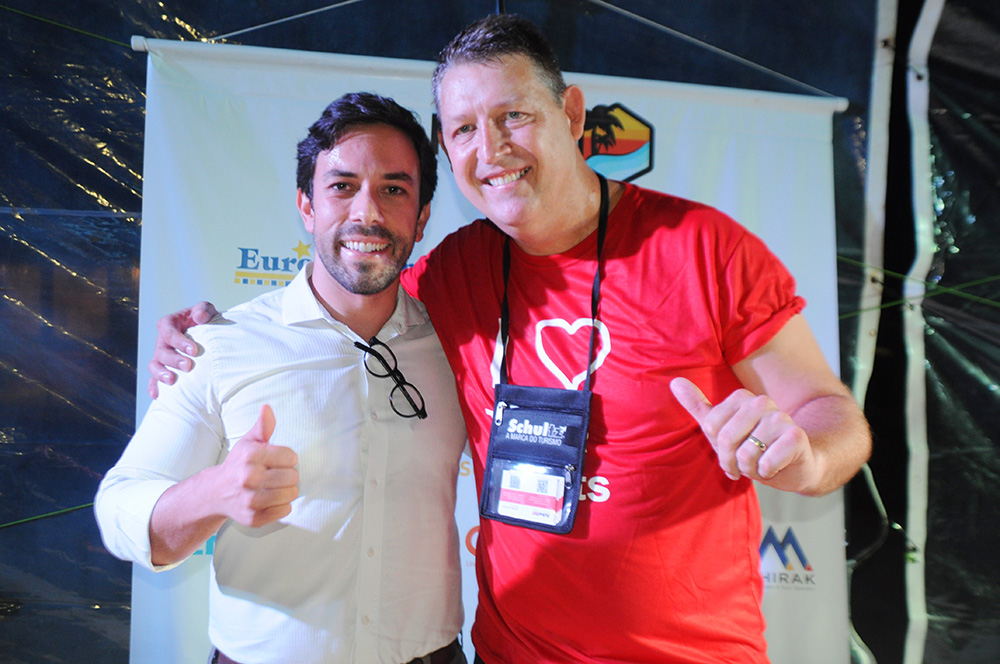 Convenção Schultz 2019 tem início em Maceió com mais de 270 agentes; fotos 1 Milton Vasconcellos, presidente da ABIH-AL, e Aroldo Schultz, presidente da Schultz