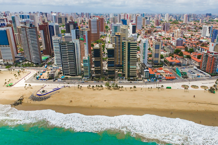 Hotéis do Nordeste estão otimistas para a temporada. Na foto hotéis da Praia de Iracema, Fortaleza (CE) Foto: Jade Queiroz (MTUR)