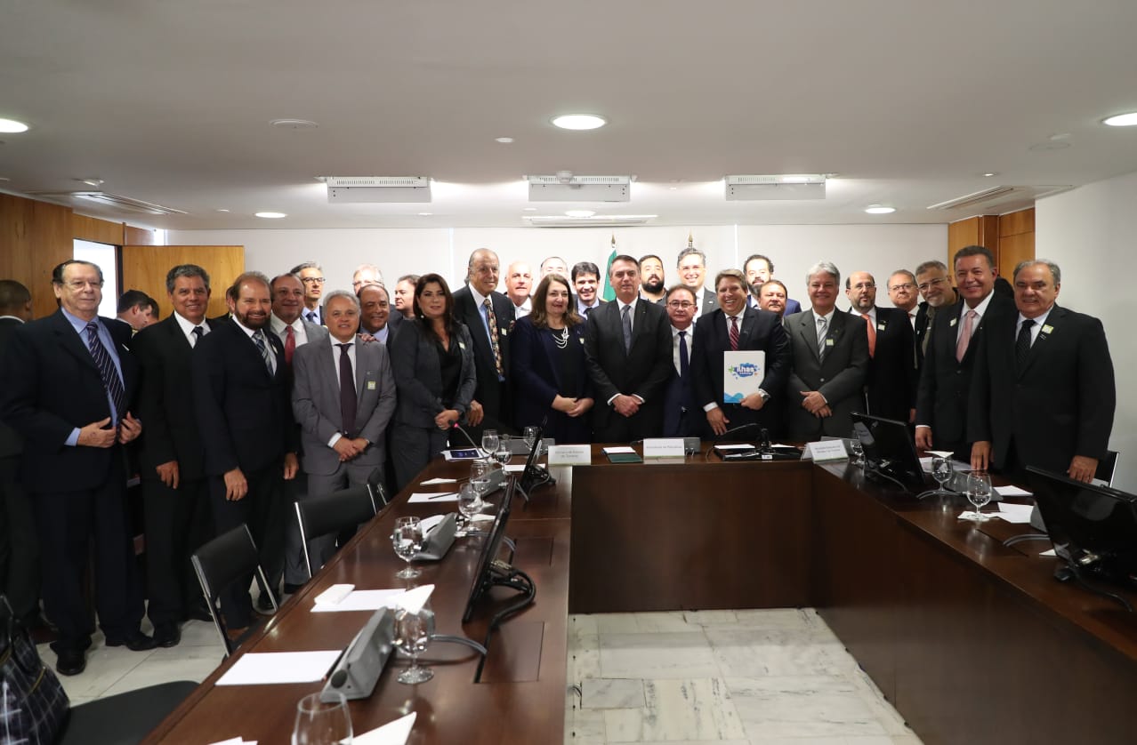 Representantes do trade com o presidente Jair Bolsonaro