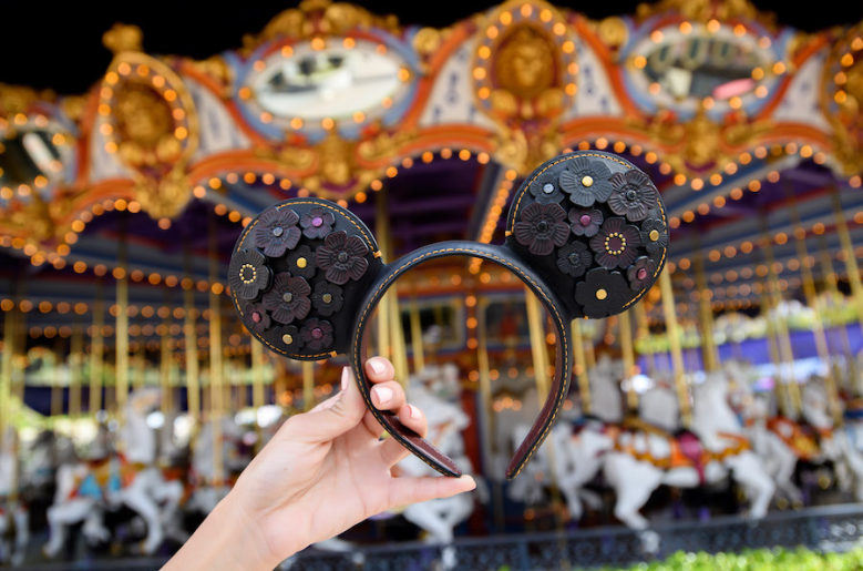 Disney anuncia detalhes do Skyliner e reservas para Castelo da Cinderela 3 2