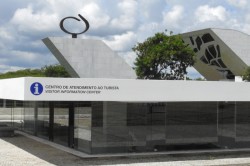 Brasília recebe três novos centros de Atendimento ao Turista