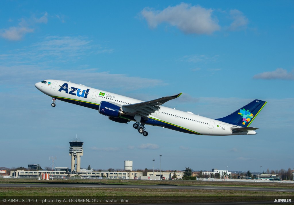 Azul recebe o 1° A330neo das Américas; voos começam em junho 1 A330-900-AZUL-MSN1876-take-off-005