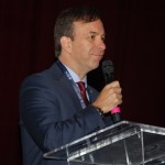 Adrian Ursilli, diretor geral da MSC no Brasil, durante a abertura da convenção