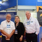 Aldo Carvalho e Vania Climinácio, da Paraná Turismo, e Roy Taylor, do M&E