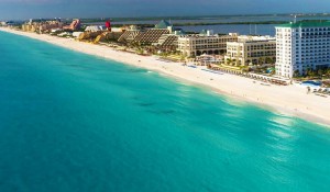 Cancún espera voltar a receber turistas em junho