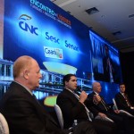 Vermelho, deputado Federal, Newton Cardoso Junior, presidente da Comissão de Turismo da Câmara, Herculano Passos, da Frentur, e Ricardo Guidi, deputado Federal