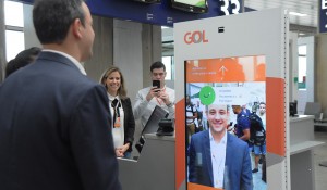 Gol realiza o primeiro embarque por biometria facial do Brasil; veja fotos