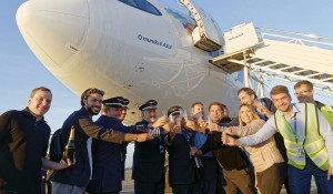 Veja fotos da chegada e cerimônia de batismo do 1° A330neo da Azul
