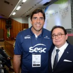 Giovane Gavio, do Sesc e ex jogador de vôlei da Seleção Brasileira, e Manoel Linhares, presidente da ABIH Nacional