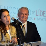 Gisele Lima, da Promo, e Roy Taylor, do M&E Gisele Lima, da Promo, e Roy Taylor, do M&E