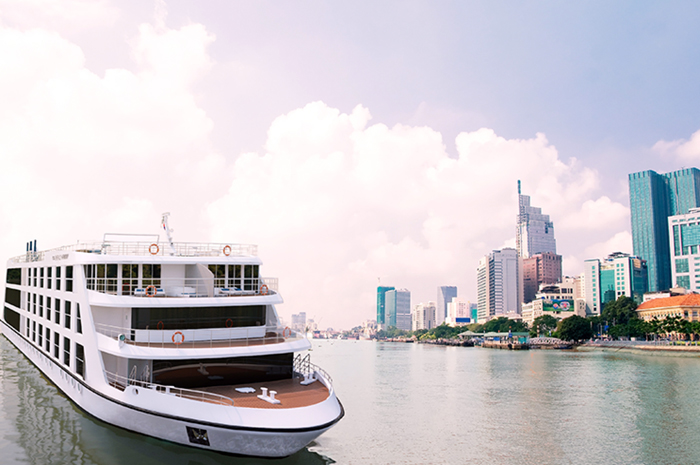 Scenic e Emerald Waterways anunciam novidades durante eventos no Brasil 1 Uma das novidades anunciadas para a temporada de cruzeiros fluviais foi o lançamento da nova embarcação Emerald Harmony Star Ship