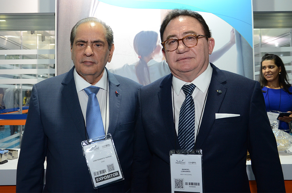 José Roberto Tadros, presidente da CNC, e Manoel Linhares, presidente da ABIH Nacional