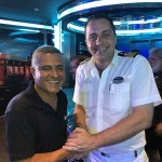 Marco Cardoso, da MSC Brasil, com o diretor de hotel do MSC Seaside, Yannis Kazalis