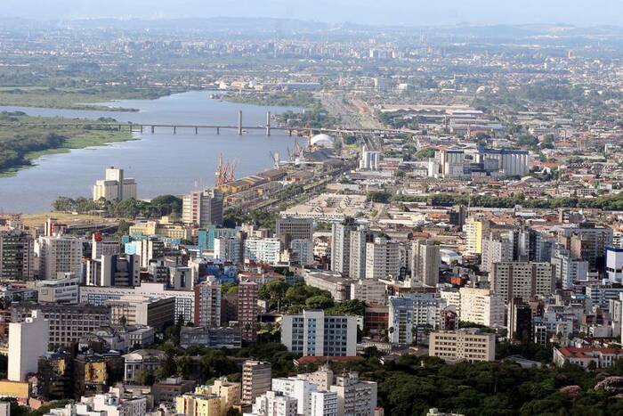 Busca por passagens aéreas para Sul do Brasil cresce, diz levantamento 1 De acordo com a Agência ViajaNet, houve um crescimento nos primeiros meses de 2019, em comparação ao mesmo período no ano anterior
