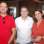 Roberto Lucena, da RPLTur, com Mário e Cristina Pattaro, da Laike