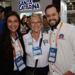 Rosa Masgrau, do M&E entre, Rafaela Marques e Vinicius Machado, do Beto Carrero World