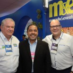 Roy Taylor, do M&E, Claudio Junior, da JPA Travel Market, e Gustavo Hahn, do Grupo Trend