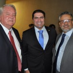 Roy Taylor, do M&E, deputado Newton Cardoso Junior, e Bob Santos, do Ministério do Turismo