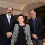 Sergio Gouvêa e Soraya Ibner, da Promo, e André Guedes, diretor de cerimonial da Prefeitura de Foz do Iguaçu Sergio Gouvêa e Soraya Ibner, da Promo, e André Guedes, diretor de cerimonial da Prefeitura de Foz do Iguaçu