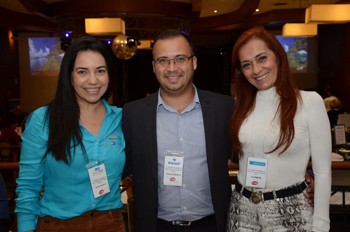 Tatá Costa, do Praiamar Natal, Thiago Benati, da Visual Turismo, e Filomena, do HM Hotel Tatá Costa, do Praiamar Natal, Thiago Benati, da Visual Turismo, e Filomena, do HM Hotel