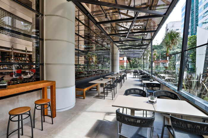 Com ambiente moderno, Radisson Paulista inaugura novo espaço de eventos 1 O espaço é composto por sete salas, preparadas para receber reuniões, treinamentos, workshops e convenções.