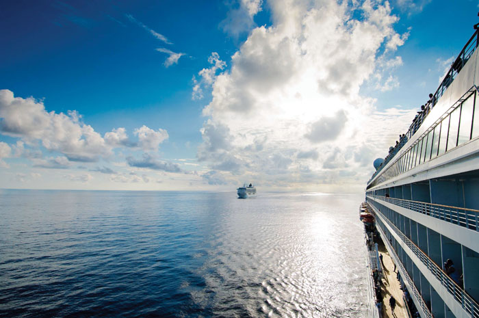 Crystal Cruises elimina canudos plástico de sua frota A iniciativa faz parte do programa Crystal Cares, que consiste em práticas sustentáveis em prol do meio ambiente