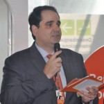 Eduardo Bernardes, vice-presidente da Gol, discursou aos passageiros
