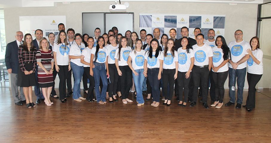 Equipe Nobile Hotéis celebrou a parceria na sede da rede em Brasília