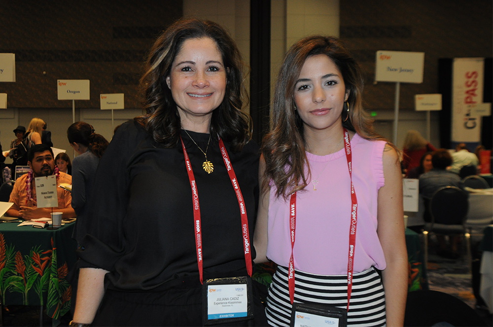 Juliana Leveroni e Nathalia Romano, do Experience Kissimmee