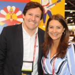 Mario Gutierrez, da Latam Travel, e Patricia Riviera, representante do M&E nos EUA