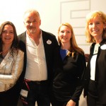 Paula Hall, Todd Heiden e Lynn Clark, da Disney, com Nicole Sydney, da JetBlue Vacations