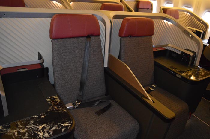 Latam inicia operações com primeiro Boeing 777 remodelado 1 Cabine executiva B777 da Latam