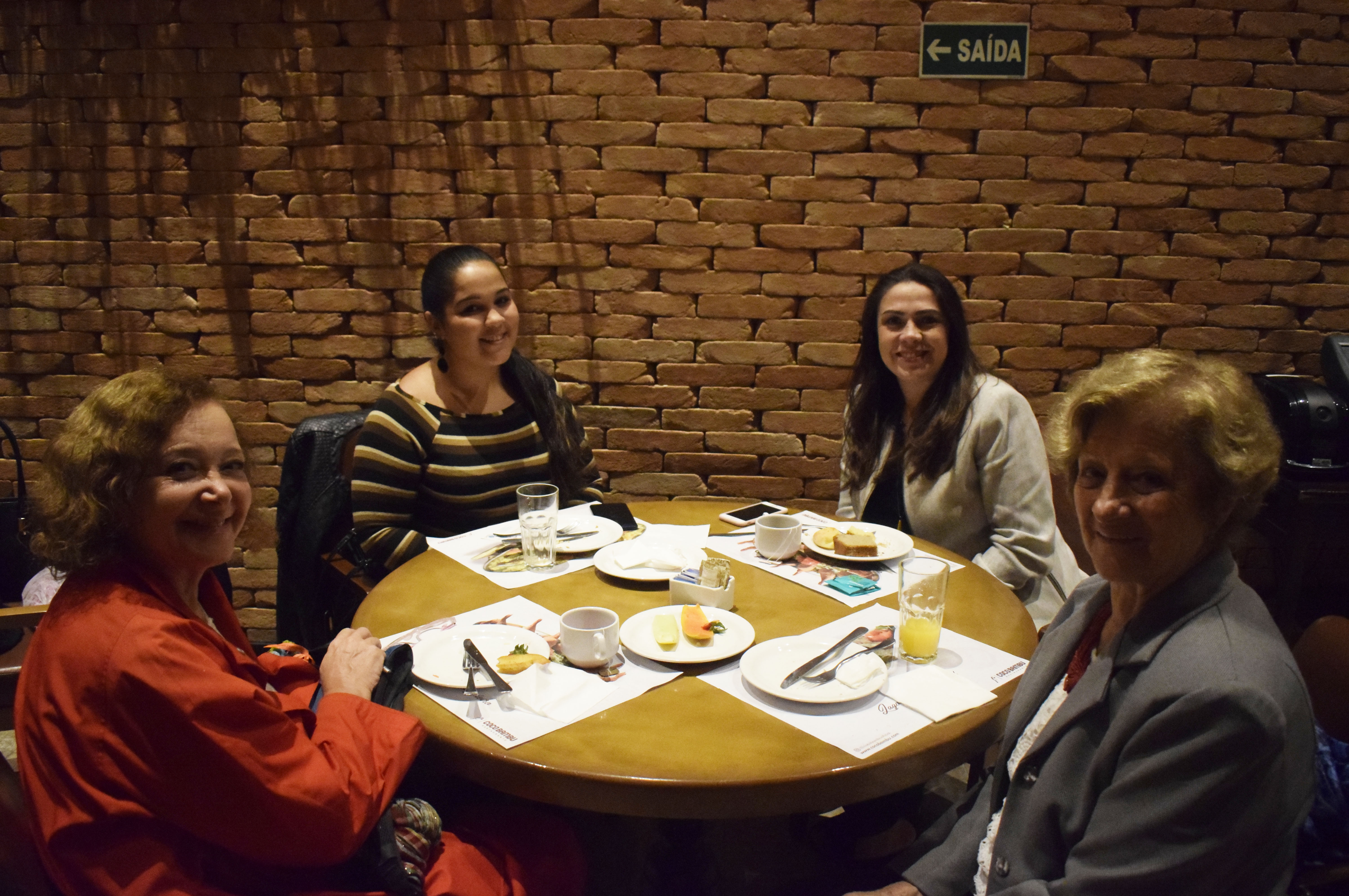 Célia Fajtlowicz, da Terra Master; Bruna Valente e Claudia Lino, da Gate Tour; e Edi Sargenti, da Casa do Agente Célia Fajtlowicz, da Terra Master; Bruna Valente e Claudia Lino, da Gate Tour; e Edi Sargenti, da Casa do Agente