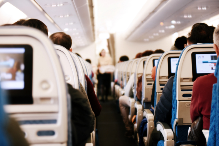 Brasileiros valorizam Wi-Fi no hotel e se irritam com tarifas inesperadas; veja pesquisa Pesquisa de Etiqueta em Hotéis e Aviões mostra os fatores que mais agradam ou irritam os brasileiros em uma viagem