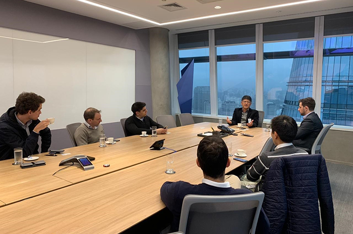 A convite da XP Investimentos e da UBS Brasil, a Abracorp participou de reuniões com gestores do mercado financeiro