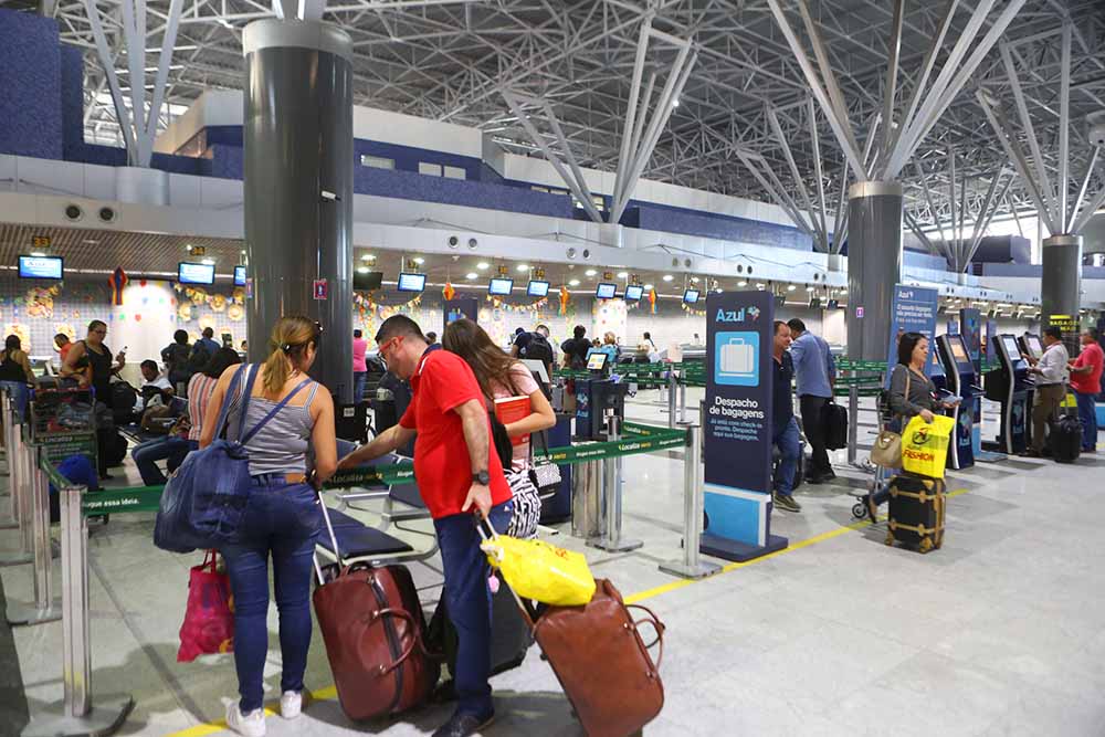 Governo Federal proíbe entrada de estrangeiros no Brasil por mais 30 dias 1 Medida vale por 30 dias