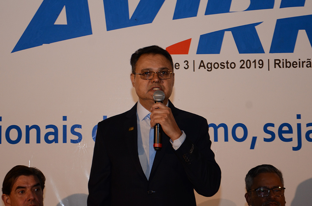 Avirrp 2019 tem início em Ribeirão Preto com autoridades e mais de 500 marcas 4 Assis Leite abriu oficialmente a Avirrp 2019
