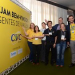 Equipe da CVC com os parceiros Meliá, representado por Michelle Oliveira, e Turistur, representado por Samuel Kist e Fernanda Meinerz