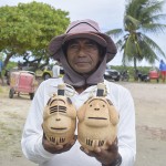 Francisco da Silva, vendedor de garrafas de coco da balsa do Rio Ceará-Mirím