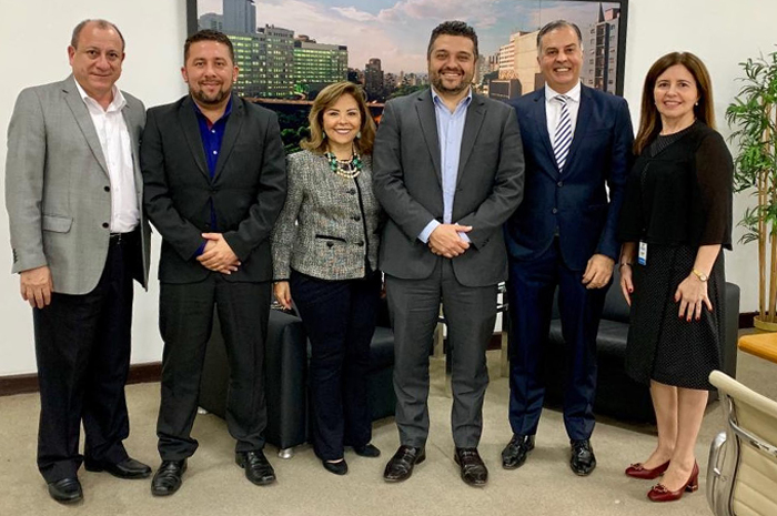 Grupo de Gestores dos empreendimentos estavam acompanhados pelo